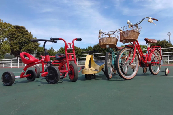 ファンシーサイクル（貸自転車）